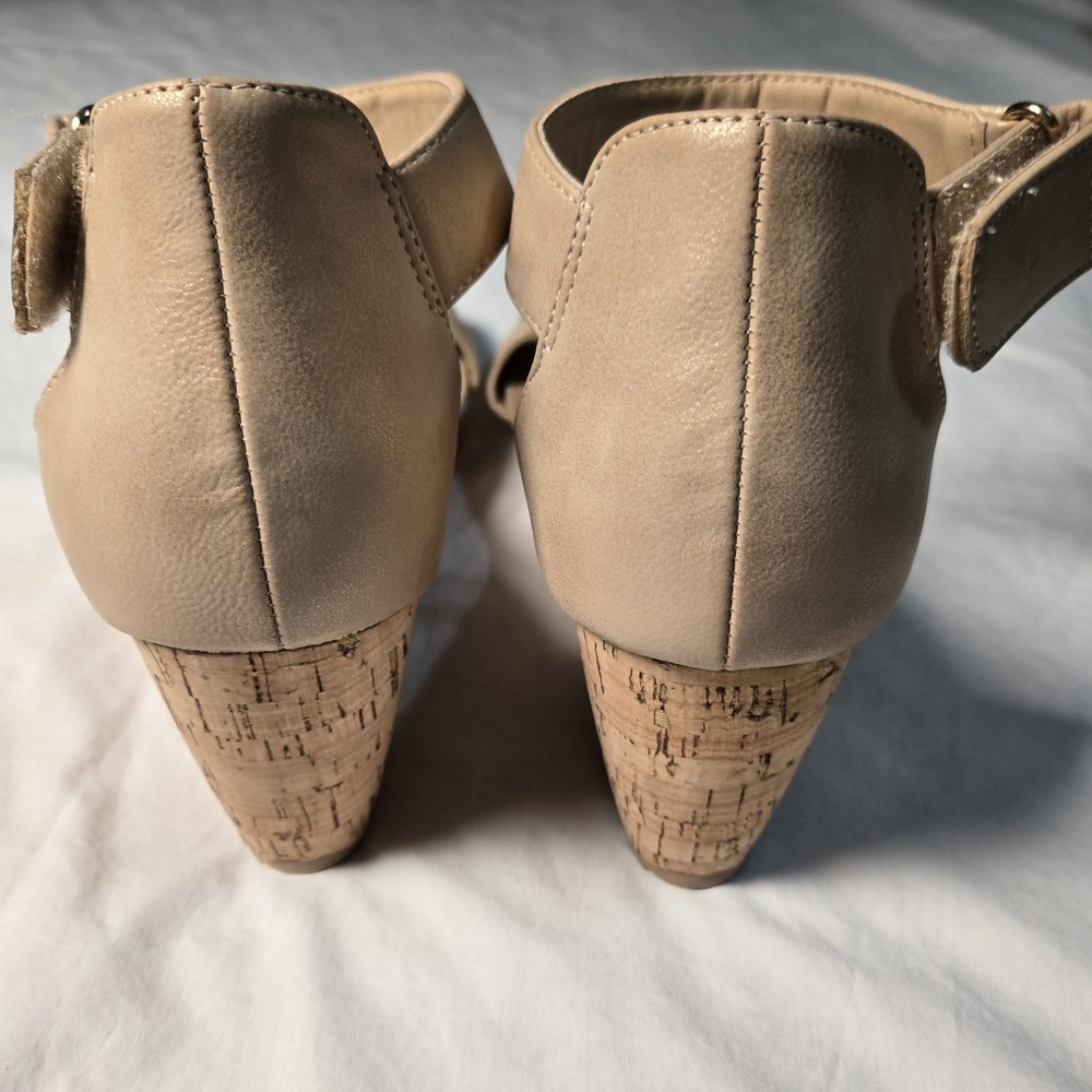 CL by Chinese Laundry Shoes Women's Kaya Wedge Sandal Size 8.5 NWOB - Picture 8 of 10